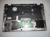 MSCDE-0D2Y68_3.jpg